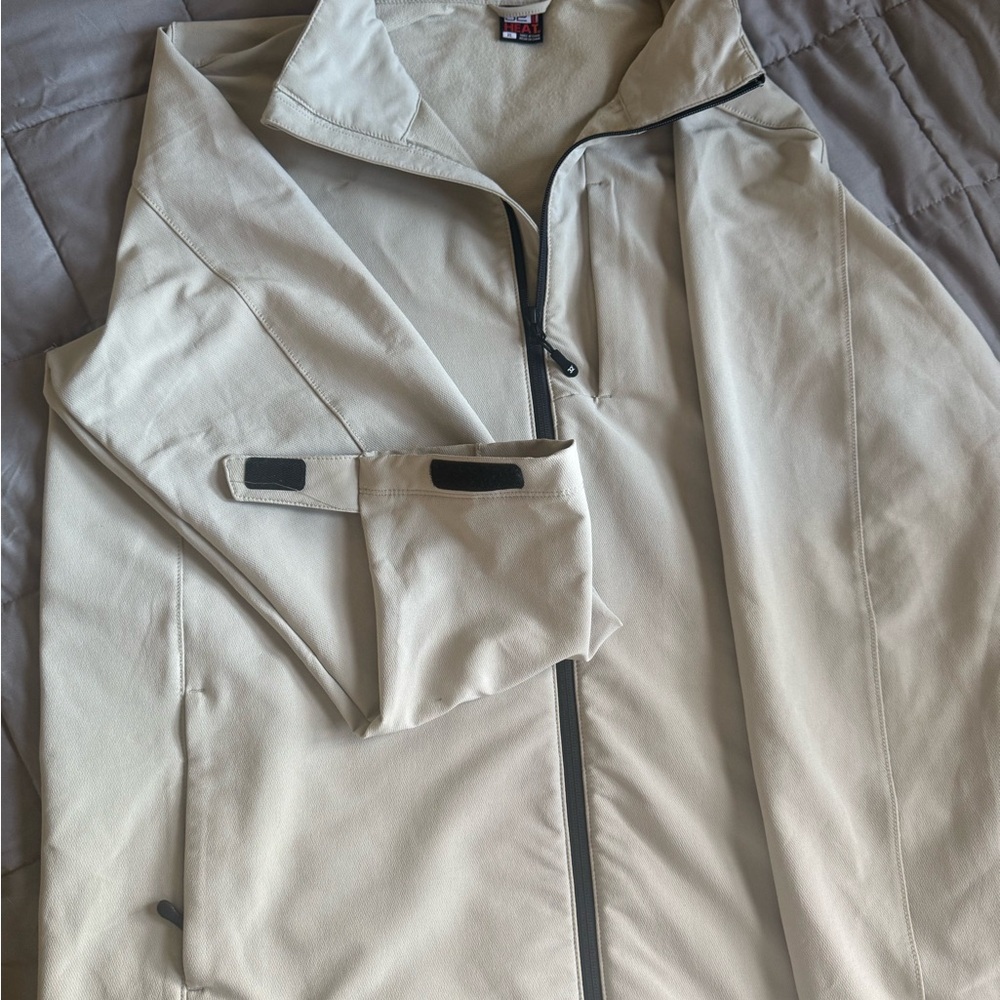 MENS 32 DEGREE MEDIA JACKET. SZ XL
